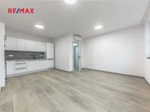 Pronájem bytu 3+kk, Kladno, Veleslavínova, 71 m2