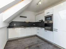 Prodej bytu 3+1, Nupaky, U Školky, 73 m2