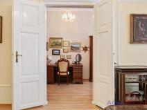 Prodej bytu 3+1, Karlovy Vary, K. Čapka, 88 m2
