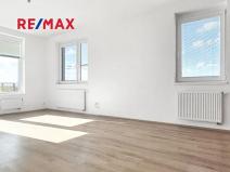 Pronájem bytu 1+kk, Praha - Dolní Měcholupy, Honzíkova, 37 m2