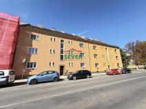 Prodej bytu 2+1, Žatec, Husova, 77 m2