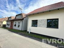 Prodej rodinného domu, Močovice, 70 m2
