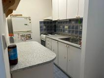 Pronájem bytu 1+kk, Praha - Troja, Hnězdenská, 40 m2