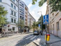 Pronájem garážového stání, Praha - Vinohrady, Záhřebská, 12 m2