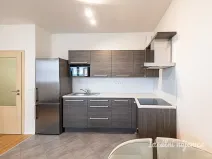 Pronájem bytu 2+kk, Praha - Kyje, Sicherova, 47 m2