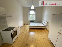 Pronájem bytu 1+kk, Praha - Smíchov, Na Skalce, 27 m2