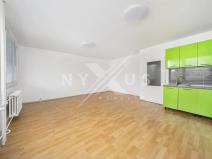 Pronájem bytu 1+kk, Praha - Řepy, Nevanova, 36 m2