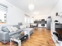 Pronájem bytu 2+kk, Praha - Hloubětín, Saarinenova, 50 m2