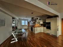 Prodej atypického bytu, Kroměříž, náměstí Míru, 178 m2