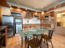 Prodej bytu 2+kk, Praha - Prosek, Vysočanská, 67 m2