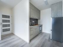 Pronájem bytu 2+kk, Praha, Milánská, 47 m2