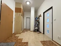 Prodej bytu 2+1, Milovice, Topolová, 66 m2