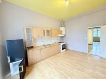 Pronájem bytu 4+1, Plzeň, náměstí Českých bratří, 156 m2