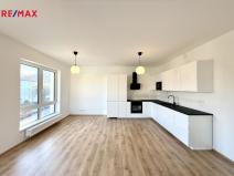 Pronájem bytu 2+kk, Karlovy Vary, Šumavská, 65 m2