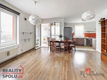 Prodej bytu 3+kk, Praha - Hloubětín, Nademlejnská, 80 m2