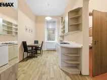 Prodej bytu 1+1, Karlovy Vary - Rybáře, Lad. Koubka, 34 m2