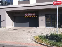 Pronájem garážového stání, Praha - Vysočany, Střídavá, 14 m2