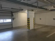 Pronájem garážového stání, Praha, Mrštíkova, 15 m2