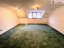 Pronájem bytu 5+1, Uherské Hradiště - Mařatice, Jižní, 145 m2