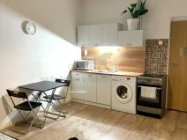 Pronájem bytu 1+kk, Praha - Košíře, Vrchlického, 36 m2