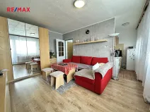 Prodej bytu 1+kk, Kladno, Na růžovém poli, 27 m2