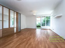 Pronájem bytu 1+kk, Praha, Herlíkovická, 43 m2