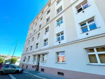 Pronájem bytu 2+kk, Praha - Nusle, U křížku, 37 m2