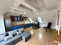 Prodej bytu 2+kk, Beroun, Náměstí Joachima Barranda, 57 m2