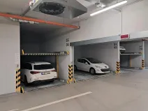 Pronájem garážového stání, Praha - Hloubětín, Za černým mostem, 14 m2