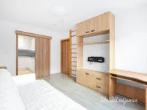 Pronájem bytu 2+1, Praha - Michle, Bítovská, 39 m2