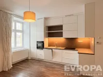 Prodej bytu 2+kk, Žirovnice, Havlíčkovo náměstí, 41 m2