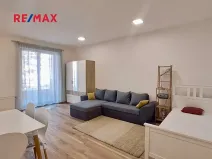 Pronájem bytu 1+kk, Praha - Podolí, Na hřebenech I, 34 m2