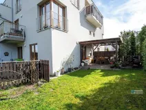 Prodej bytu 2+kk, Zbuzany, Lomená, 61 m2