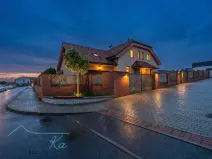 Prodej rodinného domu, Hostivice, Liliová, 392 m2