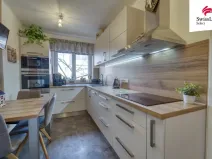 Prodej bytu 2+1, Plzeň, Chválenická, 69 m2