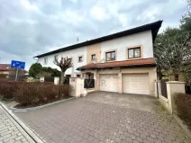 Prodej rodinného domu, Praha - Dolní Počernice, Listopadová, 320 m2