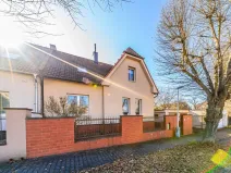 Prodej rodinného domu, Kladno, U zastávky, 176 m2