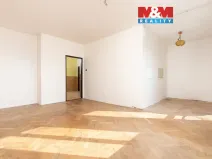 Prodej atypického bytu, Krnov - Pod Bezručovým vrchem, Bezručova, 73 m2