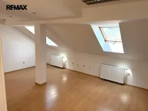 Prodej komerční nemovitosti, Třebíč - Jejkov, Smila Osovského, 250 m2