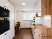 Prodej bytu 2+1, Kuřim, nám. Osvobození, 65 m2