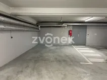 Pronájem garáže, Zlín, Plesníkova, 18 m2