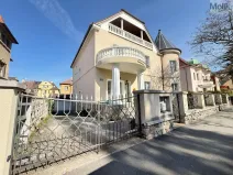 Pronájem atypického bytu, Chomutov, Zborovská, 256 m2