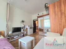 Pronájem bytu 3+1, Praha - Karlín, Kubova, 92 m2