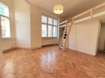 Pronájem bytu 1+kk, Praha, Svobodova, 33 m2