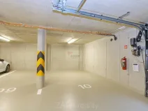 Pronájem garážového stání, Praha - Horní Měcholupy, Milánská, 21 m2