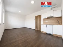 Pronájem bytu 1+kk, Zlín - Malenovice, Jarolímkovo náměstí, 27 m2