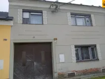 Prodej podílu 1/4 rodinného domu, Huzová, 75 m2