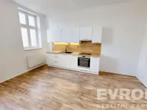 Pronájem bytu 2+kk, Žirovnice, Havlíčkovo náměstí, 39 m2
