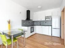 Pronájem bytu 1+kk, Praha - Vysočany, Na Harfě, 43 m2