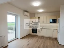 Prodej bytu 2+kk, Hevlín, 63 m2